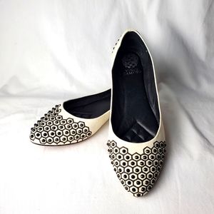 Vince Camuto White and Black Tui Cloud Flats Size 8.5
